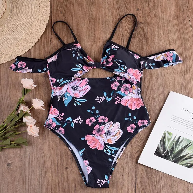 Chicindress cute One Piece Floral Swimsuit