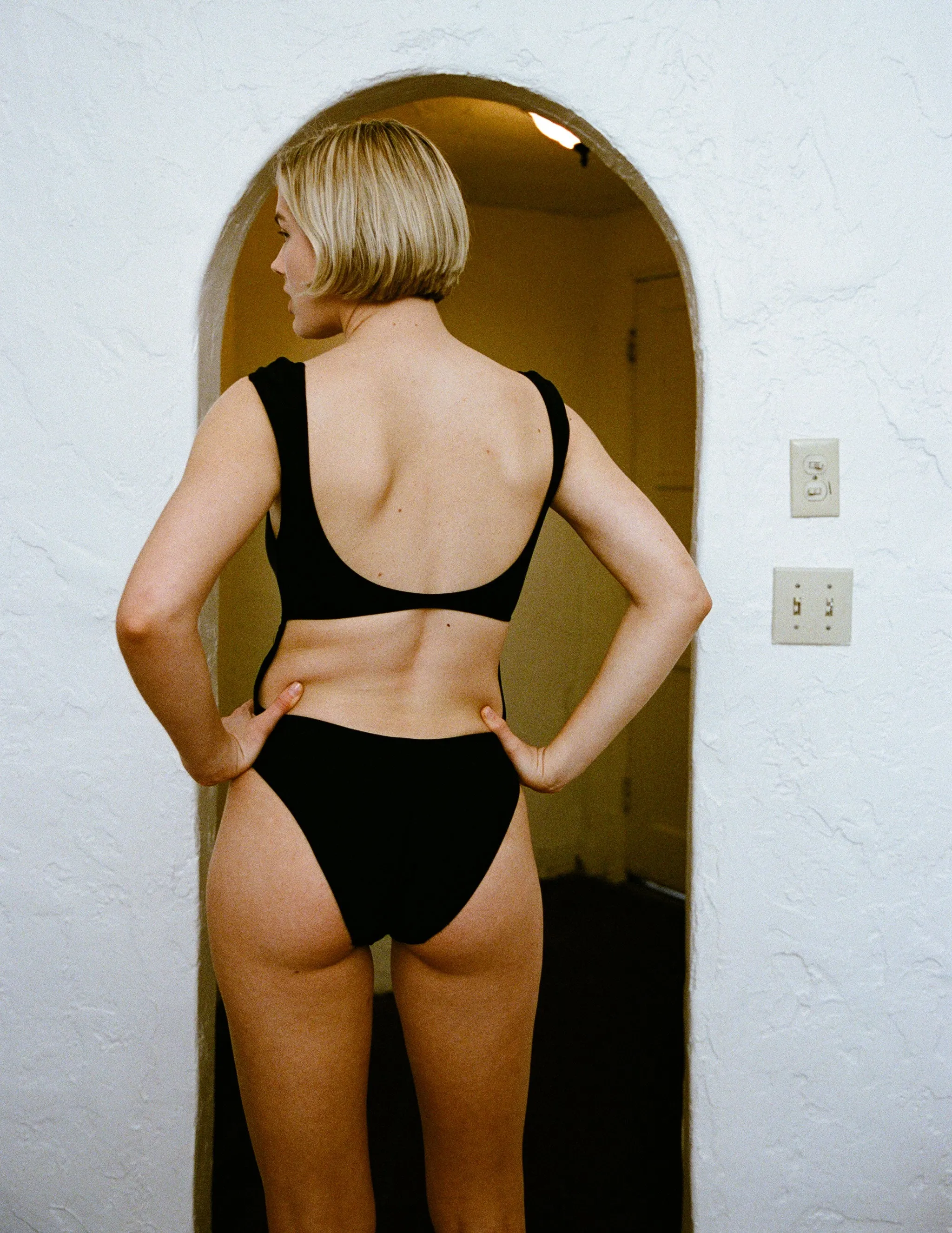 Frida One Piece Black