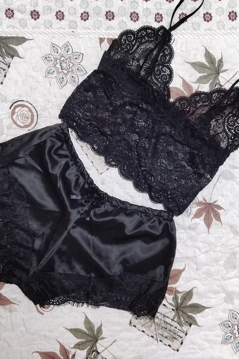 Sexy Fashion Lace Suspender Pajamas