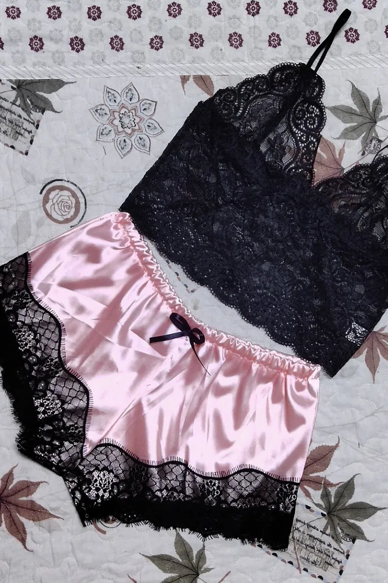 Sexy Fashion Lace Suspender Pajamas